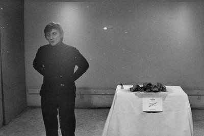 Andrzej Partum, "Stench", Repassage Gallery, Warsaw, 1977