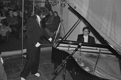 Andrzej Partum, Zbigniew Warpechowski, "Concert", Sigma Gallery, Warsaw, 1979