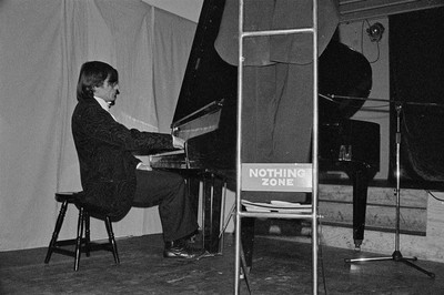 Andrzej Partum, Zbigniew Warpechowski, "Concert", Sigma Gallery, Warsaw, 1979