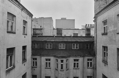 "Live Gallery", Andrzej Partum, Poetry Office (Poznańska Street), Warsaw, 1974