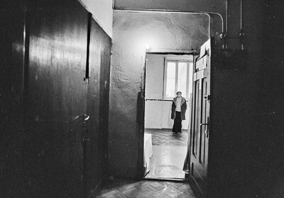 "Live Gallery", Andrzej Partum, Poetry Office (Poznańska Street), Warsaw, 1974