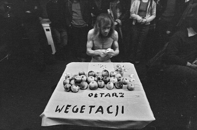 Jerzy Bereś, "Existential Ritual", LDK Labirynt Gallery, Lublin, 1976