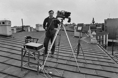 Video Eye action, J&oacute;zef Robakowski, part of Andrzej Partum's Art Hotel, Ł&oacute;dź, 1990