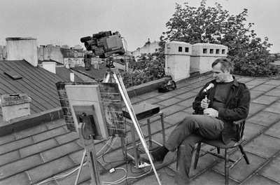 Video Eye action, J&oacute;zef Robakowski, part of Andrzej Partum's Art Hotel, Ł&oacute;dź, 1990