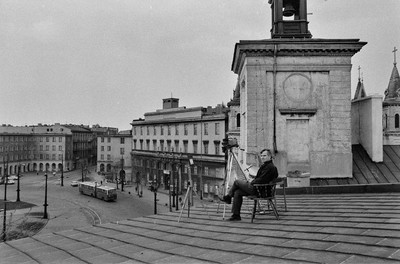 Video Eye action, J&oacute;zef Robakowski, part of Andrzej Partum's Art Hotel, Ł&oacute;dź, 1990