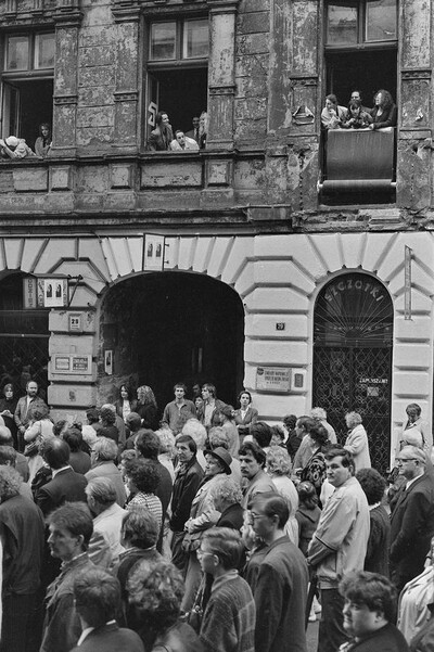 Adam Klimczak, "I Connected with Wschodnia", Wschodnia Gallery, Ł&oacute;dź, 1991