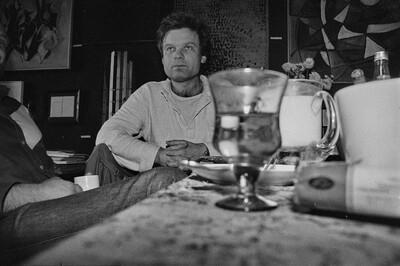 J&oacute;zef Robakowski, "Energy Corners Office", Wschodnia Gallery, Ł&oacute;dź, 1987