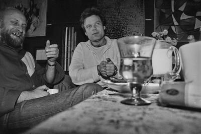 J&oacute;zef Robakowski, "Energy Corners Office", Wschodnia Gallery, Ł&oacute;dź, 1987