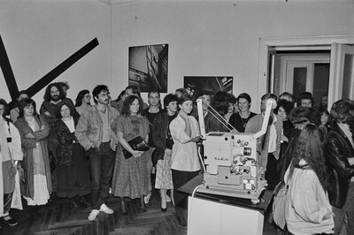 J&oacute;zef Robakowski, "Energy Corners Office", Wschodnia Gallery, Ł&oacute;dź, 1987