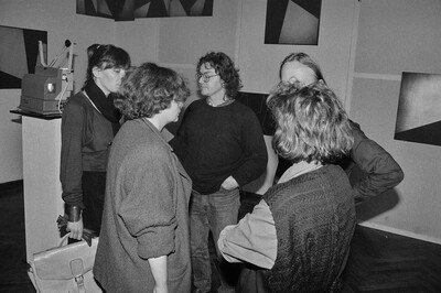 J&oacute;zef Robakowski, "Energy Corners Office", Wschodnia Gallery, Ł&oacute;dź, 1987