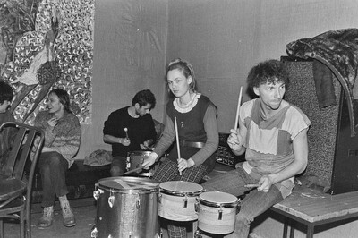Communal painting, happening at Stodoła Gallery, Warsaw, 1986