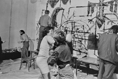 Communal painting, happening at Stodoła Gallery, Warsaw, 1986