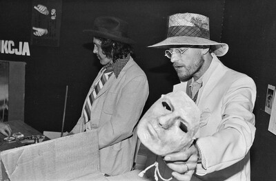 Jacek Krzyszkowski, Adam Rzepecki, "We will get rid of the world and native artworks within our reach", Mała Gallery, Warsaw, 1985