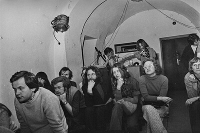 Krzysztof Zarębski, performance, Sigma Gallery, Warsaw, 1973