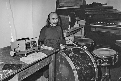 Krzysztof Zarębski, performance, Sigma Gallery, Warsaw, 1973