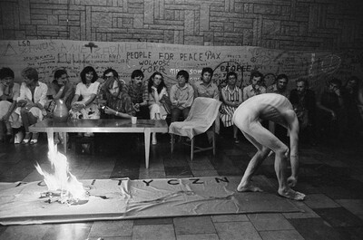 Jerzy Bereś, "Political Mass", part of "Fact Art", Bydgoszcz, 1981