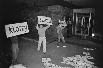 "Fact Art" exhibition and event, BWA Gallery, Bydgoszcz, 1981