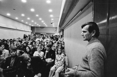 Wsp&oacute;łczesna Gallery, "Film", Warsaw, 1975