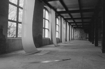 Exhibition "Construction in Process" (documentation), Ł&oacute;dź, 1990