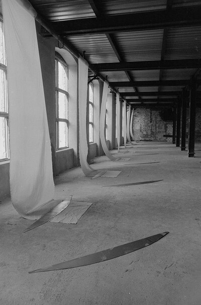 Exhibition "Construction in Process" (documentation), Ł&oacute;dź, 1990