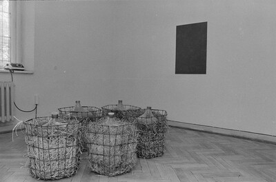 Exhibition "Construction in Process" (documentation), Ł&oacute;dź, 1990