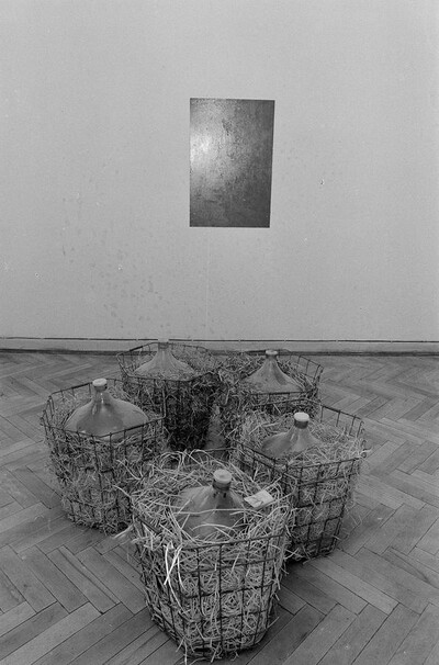 Exhibition "Construction in Process" (documentation), Ł&oacute;dź, 1990