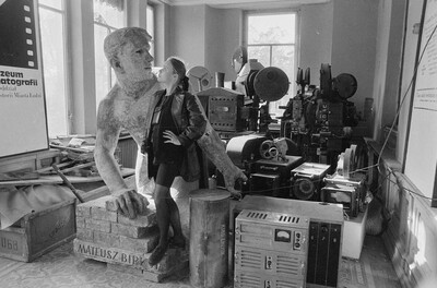 Exhibition "Construction in Process" (documentation), Ł&oacute;dź, 1990